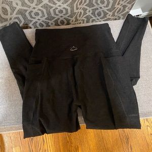 Beyond Yoga Space Dye leggings with pockets